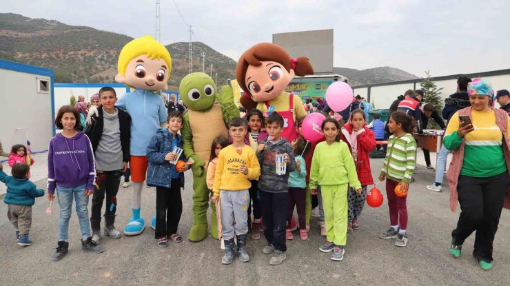 Konya Büyükşehir 11 ilde depremzede çocuklara özel etkinlikler başlattı