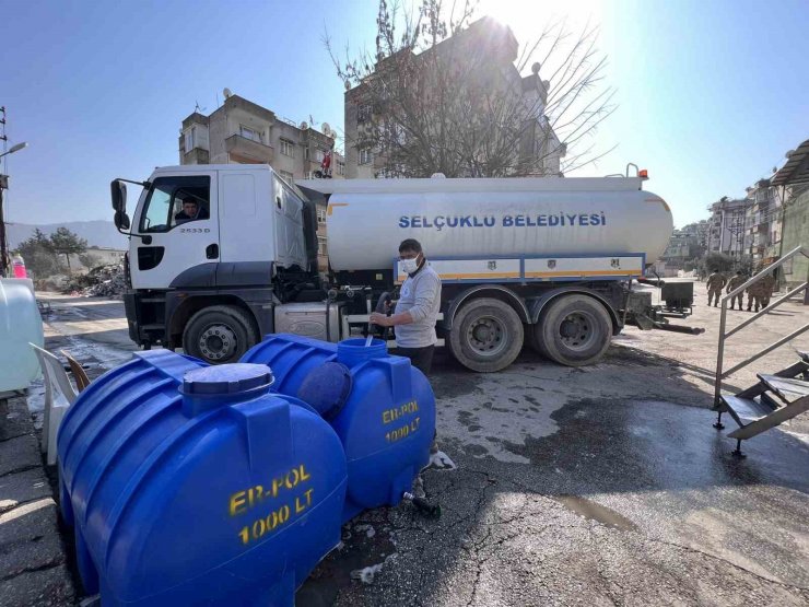 Selçuklu Belediyesi Antakya ve İskenderun’da çalışmalarını sürdürüyor