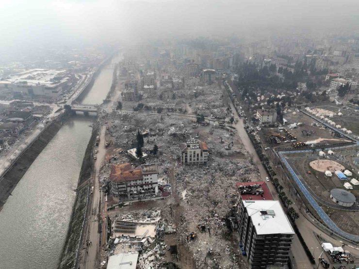 Uzmanlardan deprem anında panik uyarısı