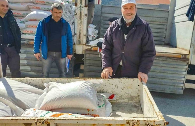 İnönü’de 130 çiftçiye yüzde 50 hibeli nohut tohum desteği