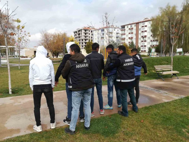 Polis, okul ve öğrencileri dron ile takip edip denetliyor