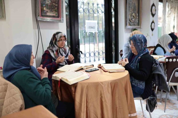 Aksaray’da kadınlara özel mukabele programı