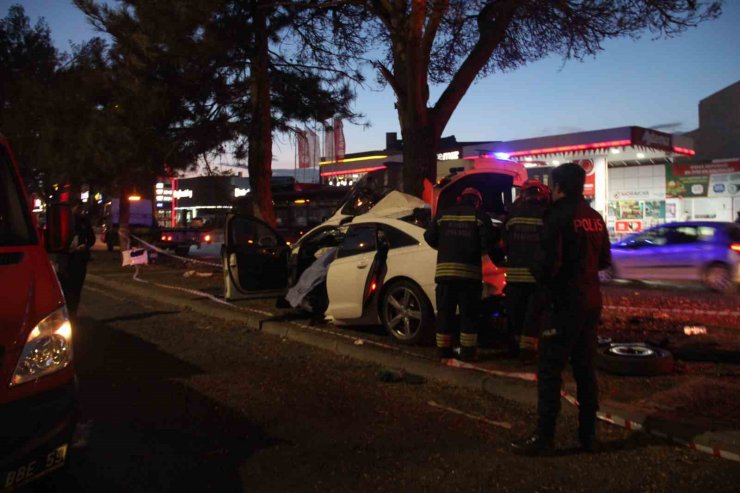 Annenin öldüğü, baba ve çocuklarının yaralandığı kaza kamerada