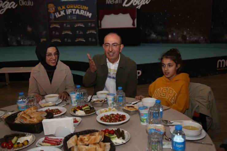 Başkan Kavuş, çocukların ilk iftar heyecanına ortak oldu