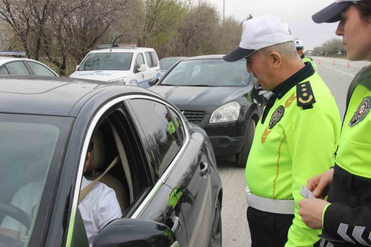 Konya polisinden bayram tatili yolundaki sürücülere uyarı