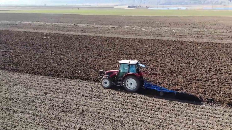 Muhafaza edilen ata tohumları çiftçilere dağıtıldı