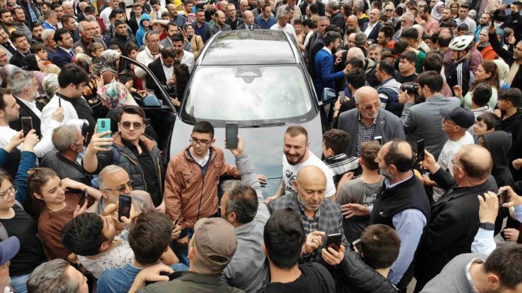 Niksar’a gelen Toog’a vatandaşlardan yoğun ilgi