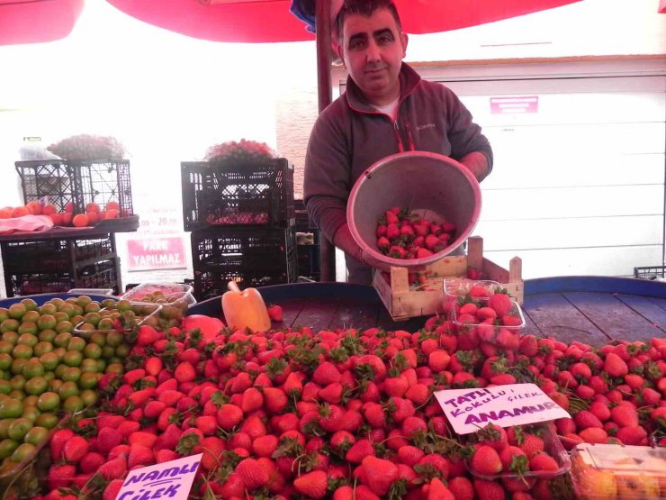 Eskişehir’deki pazarlarda bazı ürünlerin fiyatları azaldı, bazılarının ise arttı