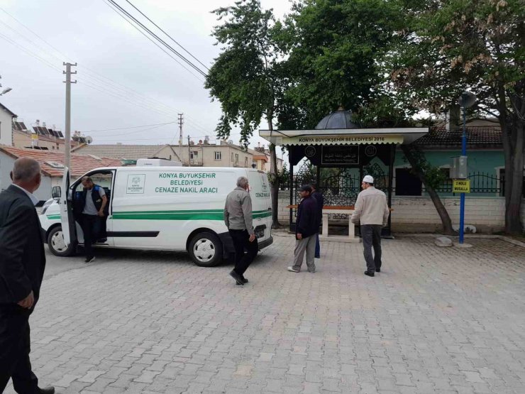 Etliekmekçide silahlı saldırı sonrası hayatını kaybeden kişi defnedildi