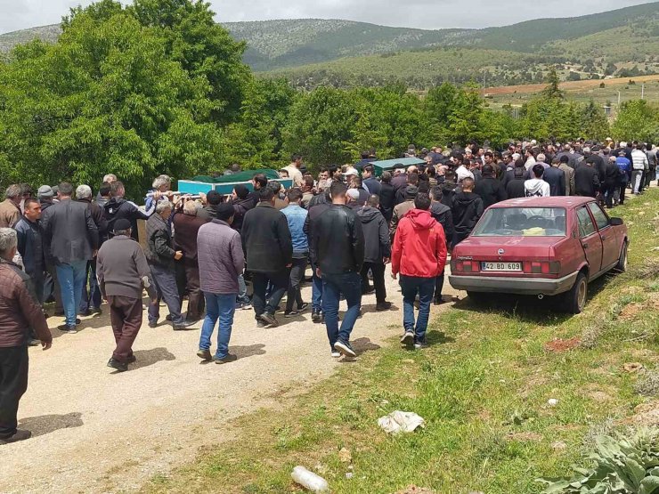 Konya’daki kazada hayatını kaybeden çift toprağa verildi