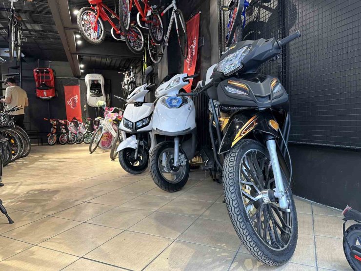 B sınıfı ehliyete dâhil edilen 125 cc motorların satışları 2 kat arttı