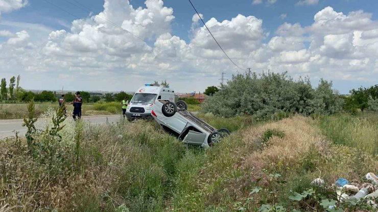 Aksaray’da otomobil takla attı: 2 yaralı