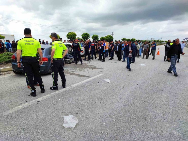 Aksaray’da 2 otomobil çarpıştı: 3 ölü, 2 ağır yaralı