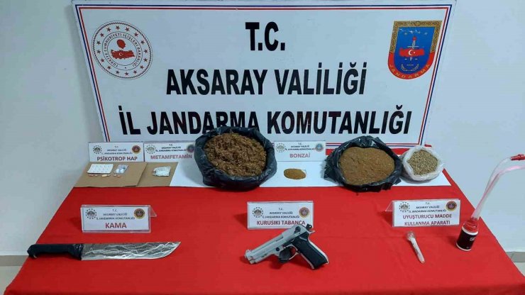 Yatak altından uyuşturucu çıktı