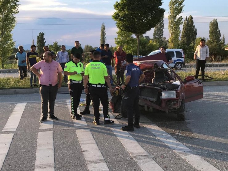 Konya’da otomobil ile kamyonet çarpıştı: 2 yaralı