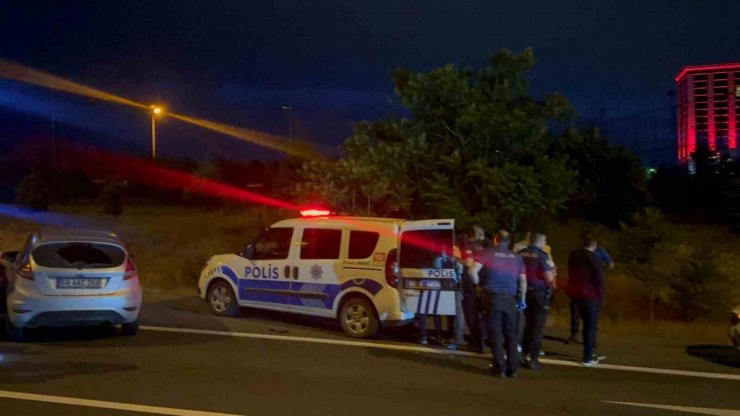 Aksaray’da hareketli dakikalar, şüpheliler kaçtı polis kovaladı