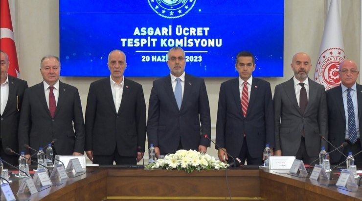 Asgari ücret 2023 ara zam oranı belli oldu