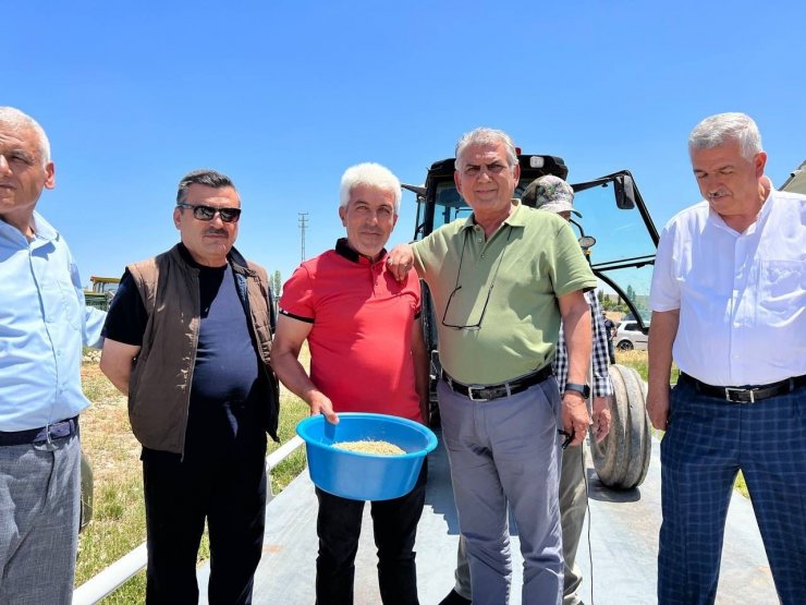 Haymana’da ilk arpa ürünü borsaya geldi