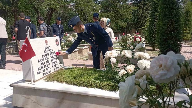 Konya’da mezarlıklarda bayram yoğunluğu