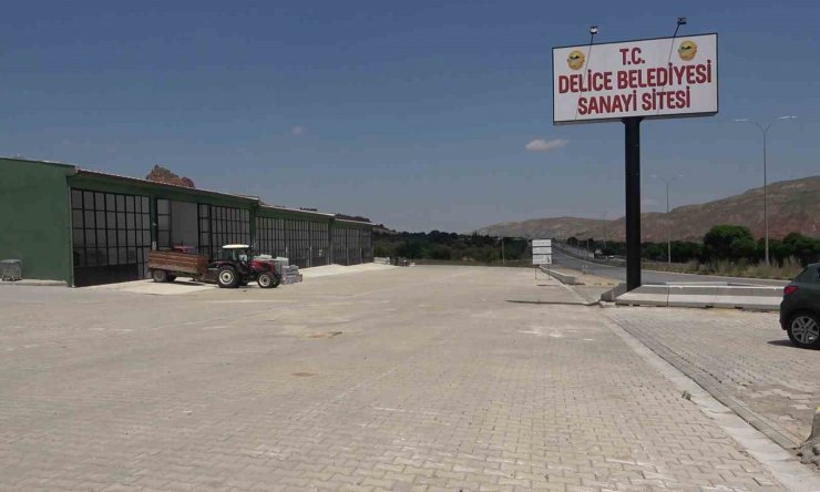 Fahiş kiralardan kurtulup, bu ilçeye yerleştiler: Sıfır dükkanların kirası bir paket sigara fiyatına