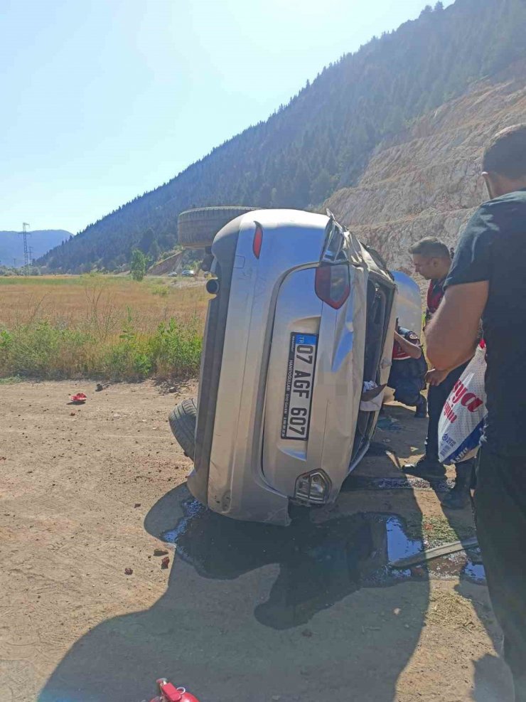 Konya’da mıcıra kapılan otomobil devrildi: 1 ölü, 2 yaralı