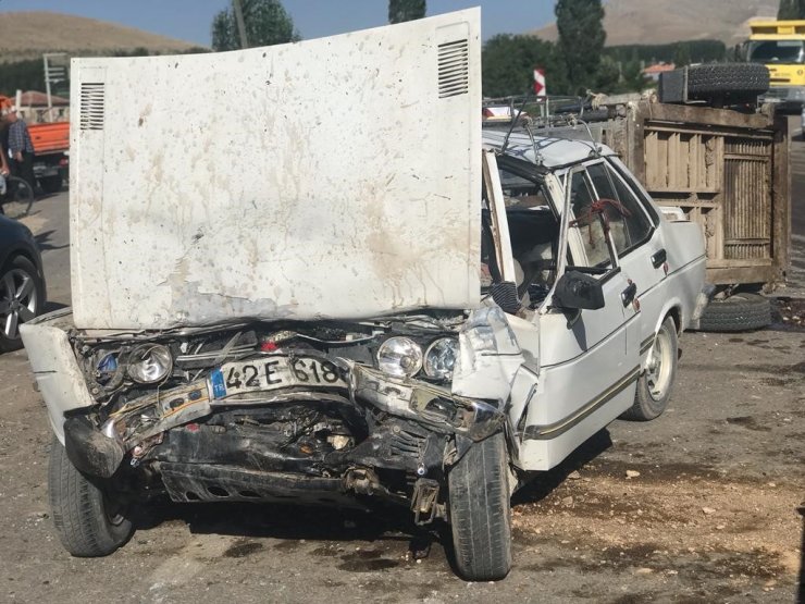 Konya’da otomobil ile kamyonet çarpıştı: 1 ölü