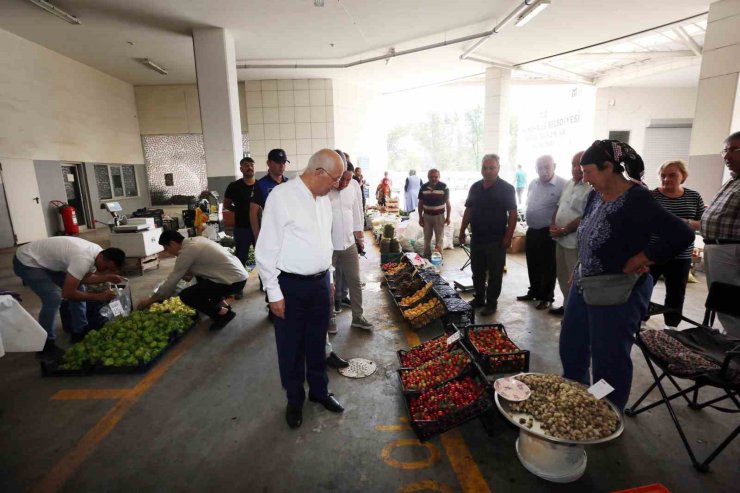 Yenimahalle’de ’Köylü ve El Emeği Pazarı’ açıldı