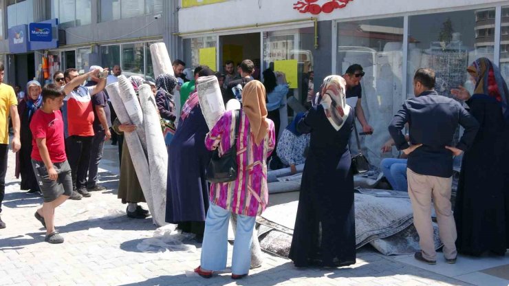 Yozgat’ta ucuz halı satışı yoğunluğa neden oldu