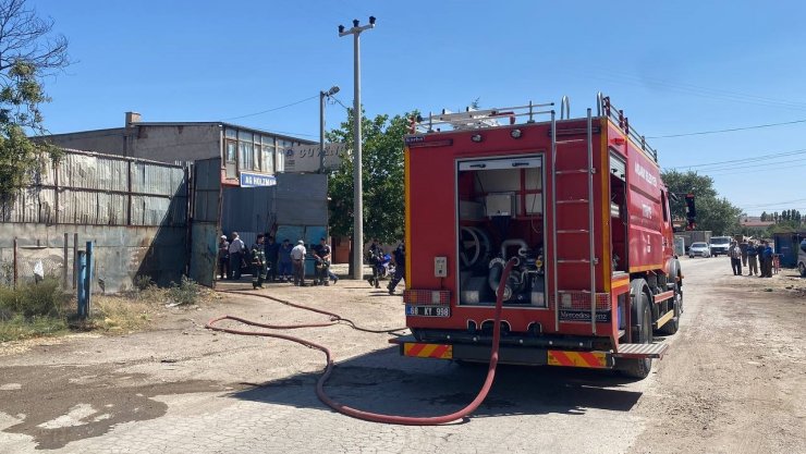 Önce alev alev yandı, sonra bomba gibi patladı