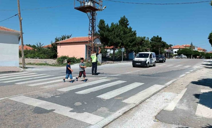 Aksaray jandarmadan “Yaya Önceliği” uygulaması