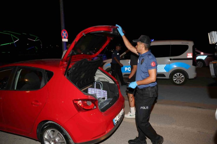 Konya’da şok uygulama: 180 polis ile 800 kişi kontrol edildi