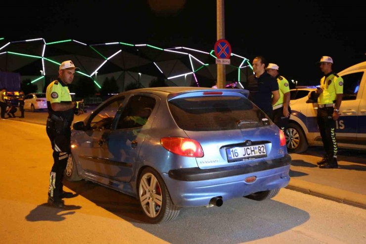 Konya’da şok uygulama: 180 polis ile 800 kişi kontrol edildi