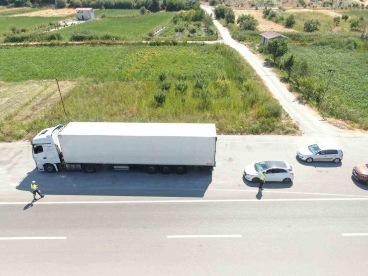 Konya’da sürücülere havadan ceza yağdı