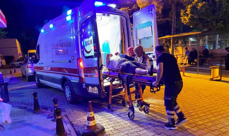 Konya’da yoldan çıkan otomobil bahçe duvarına çarptı: 1 yaralı