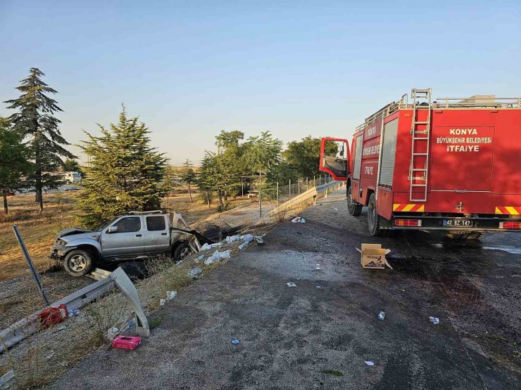 Kazada kendi araçlarında taşıdıkları asitten zehirlenen 2 kişi hayatını kaybetti