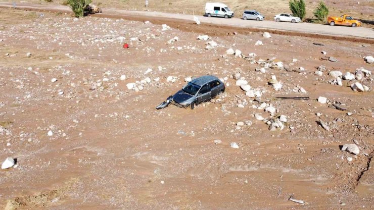 Aksaray’daki sel felaketinin boyutu gündüz ortaya çıktı