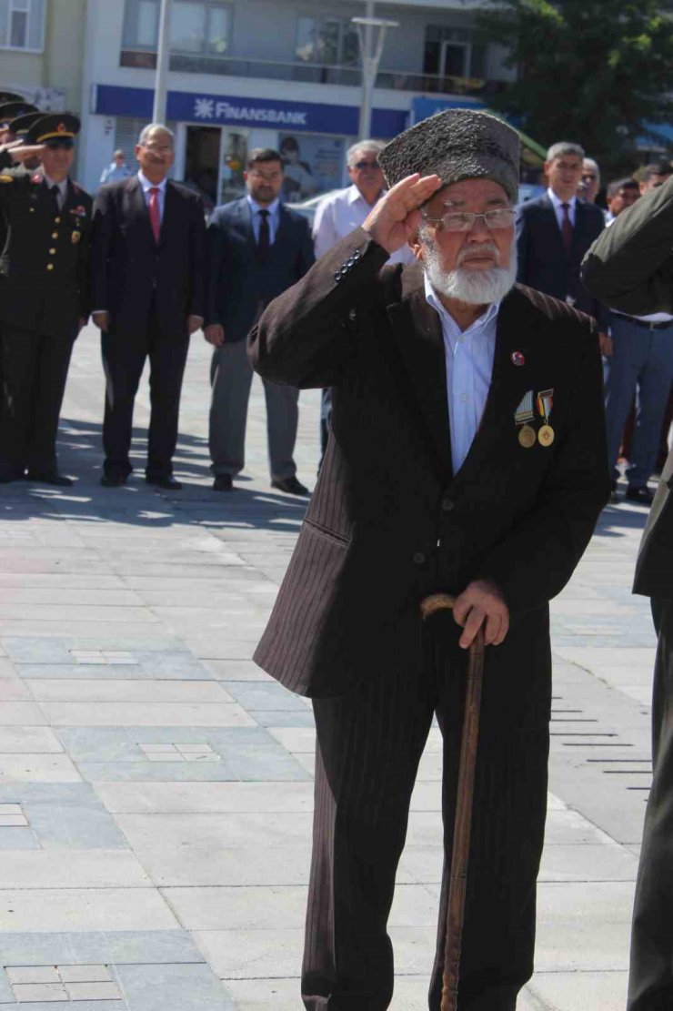 Vefat eden Kore gazisi törenle son yolculuğuna uğurlandı