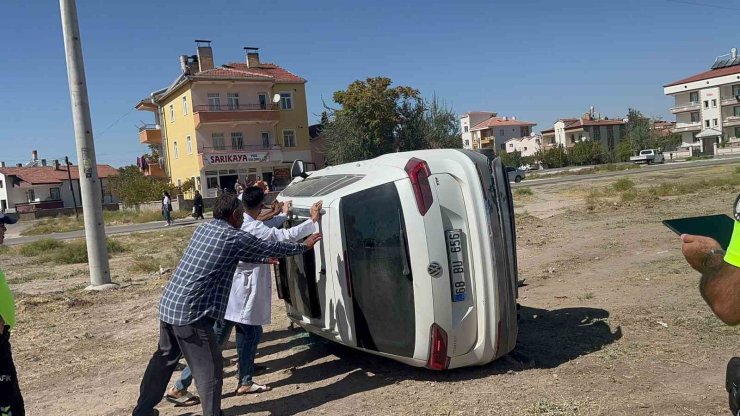 Kontrolden çıkan cip yan yattı: 1 yaralı