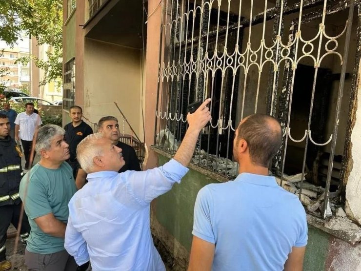 Vali Kumbuzoğlu’ndan yangında 4 yaşındaki çocuğun öldüğü evde inceleme