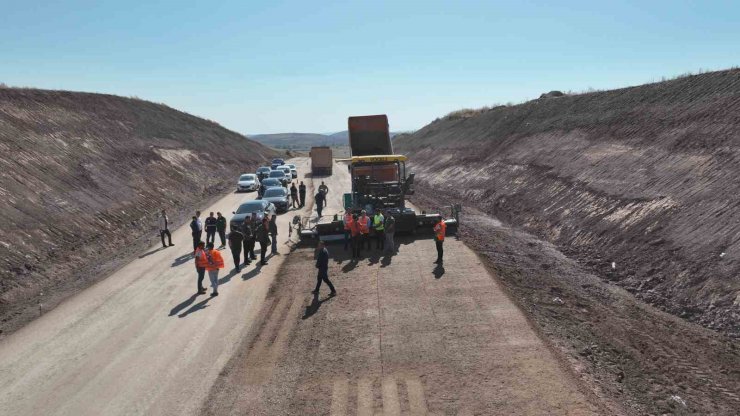 Toplam uzunluğu 54 kilometre, çalışmalar son sürat devam ediyor