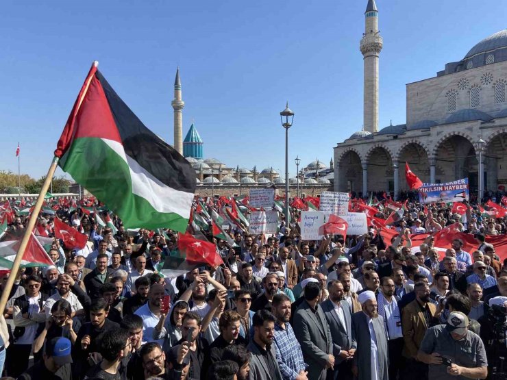 Konya ve Karaman’da Filistin’de hayatını kaybedenler için gıyabi cenaze namazı kılındı