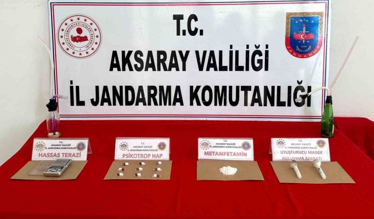 Jandarmanın uyuşturucu operasyonunda 1’i kadın 2 kişi tutuklandı