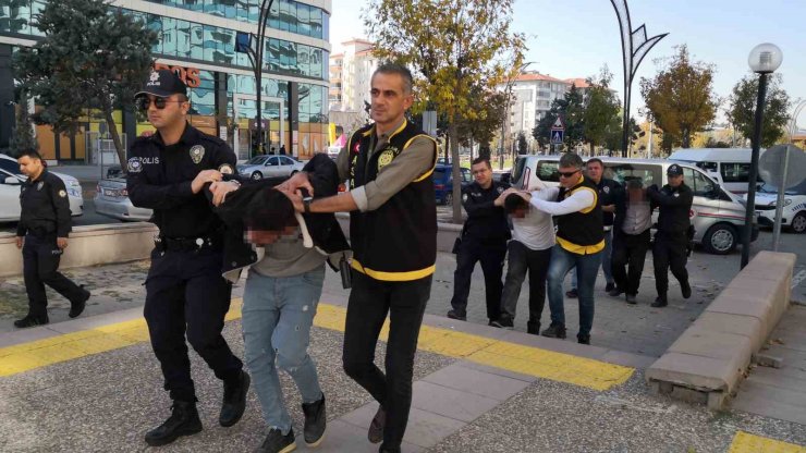 Aksaray’da düğünde cinayetle sonuçlanan kavgaya karışan 3 şüpheli yakalandı