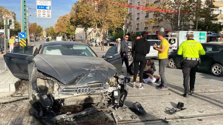 Konya’da dönüş yasağı olan kavşakta kaza: 1 yaralı