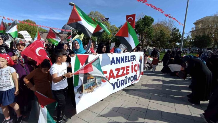 Konya’da anneler, Gazze’de öldürülen çocuklar için yürüdü