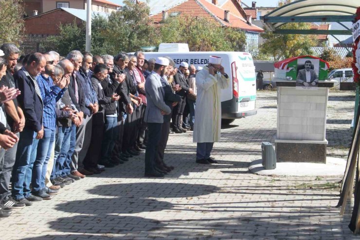 Trafik kazasında hayatını kaybeden İş-Kur Müdürü toprağa verildi