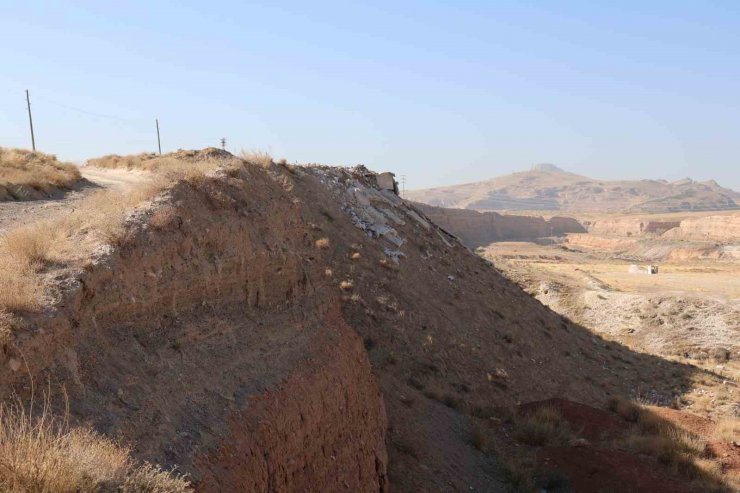 Motosikletle uçurumdan uçan 13 yaşındaki çocuklardan biri öldü