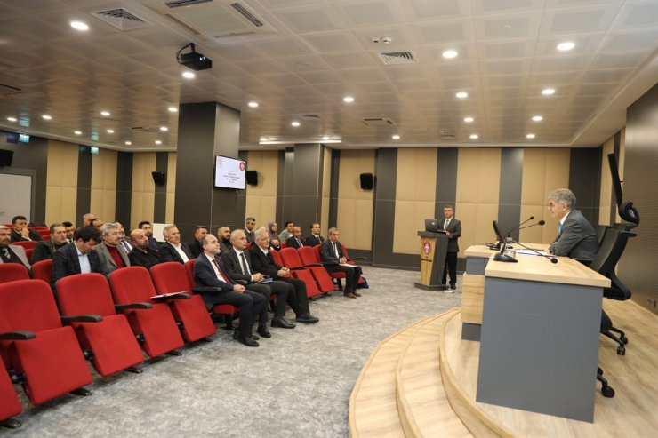 Niğde’de Sanayi ve Teknoloji İş Birliği Toplantısı yapıldı