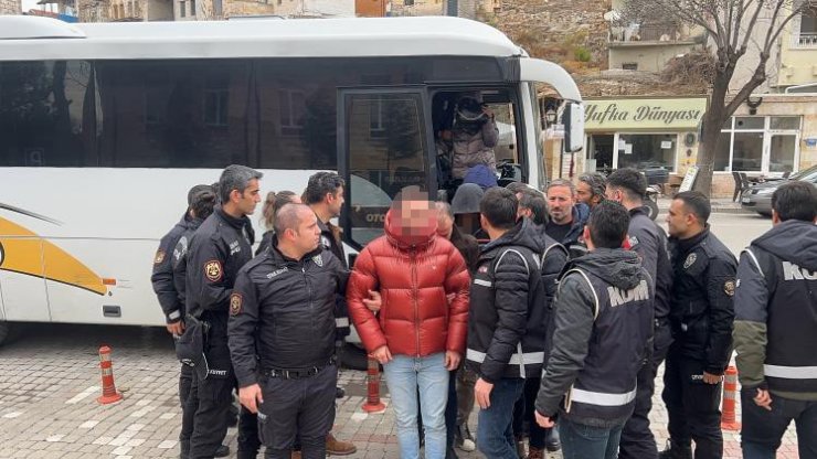 Nevşehir’de noter aracılığıyla rüşvet operasyonunda 11 kişi adliyede