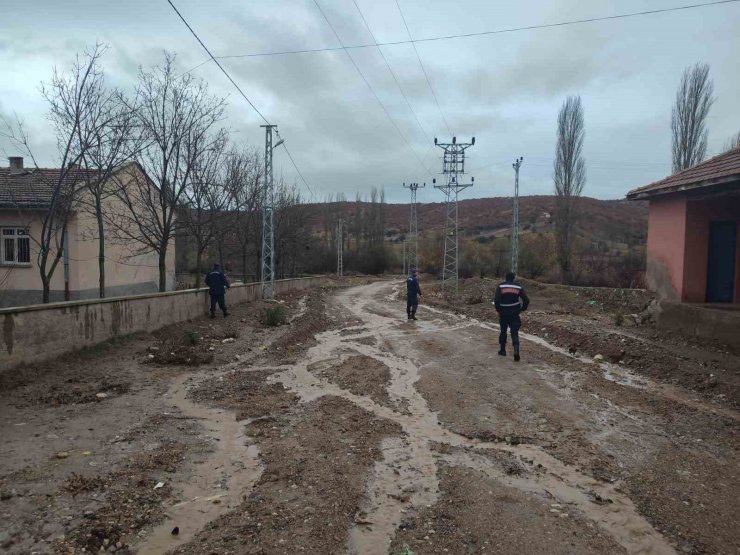 Ailesiyle tartışıp evi terk etti: Zihinsel engelli genç her yerde aranıyor